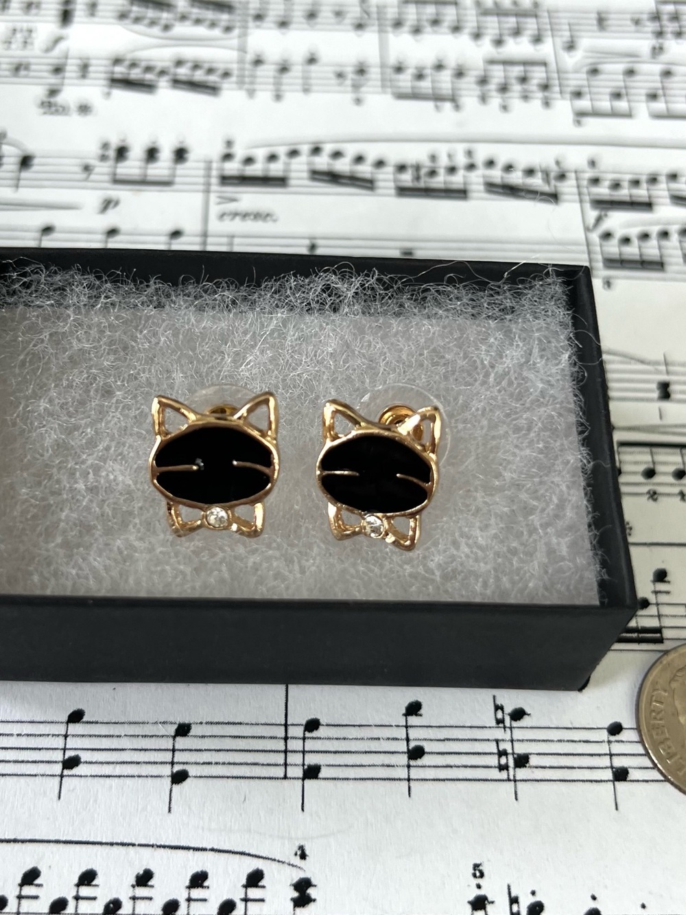 Gold Cat Earrings with Black Enamel - Pet-Inspired Fashion Accessory